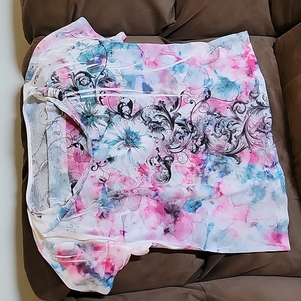 Colorful top